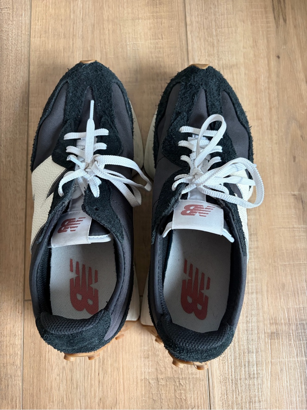 New Balance 327’s - Picture 5 of 6